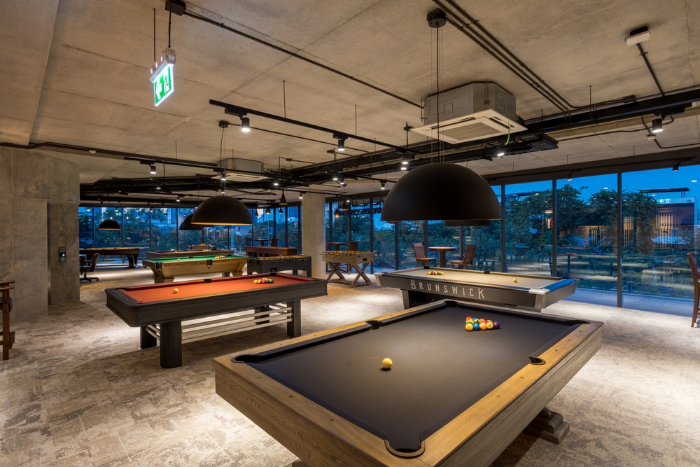Why You Should Consider the Brunswick Gold Crown for Commercial Use